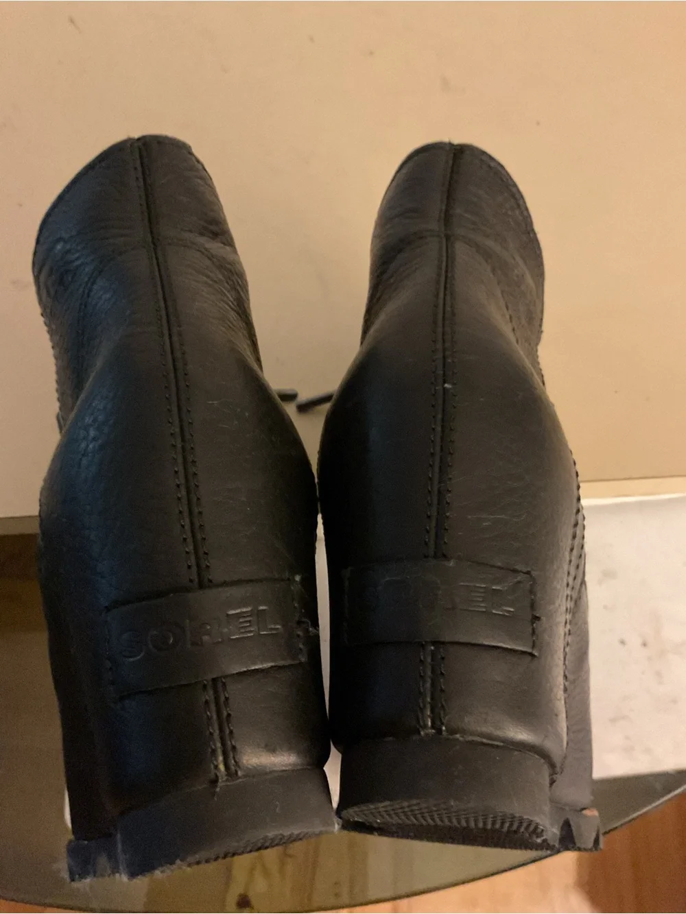 Sorel women black leather platform waterproof boots US 5